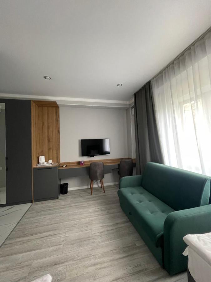 Dosman Hotel Bishkek Luaran gambar