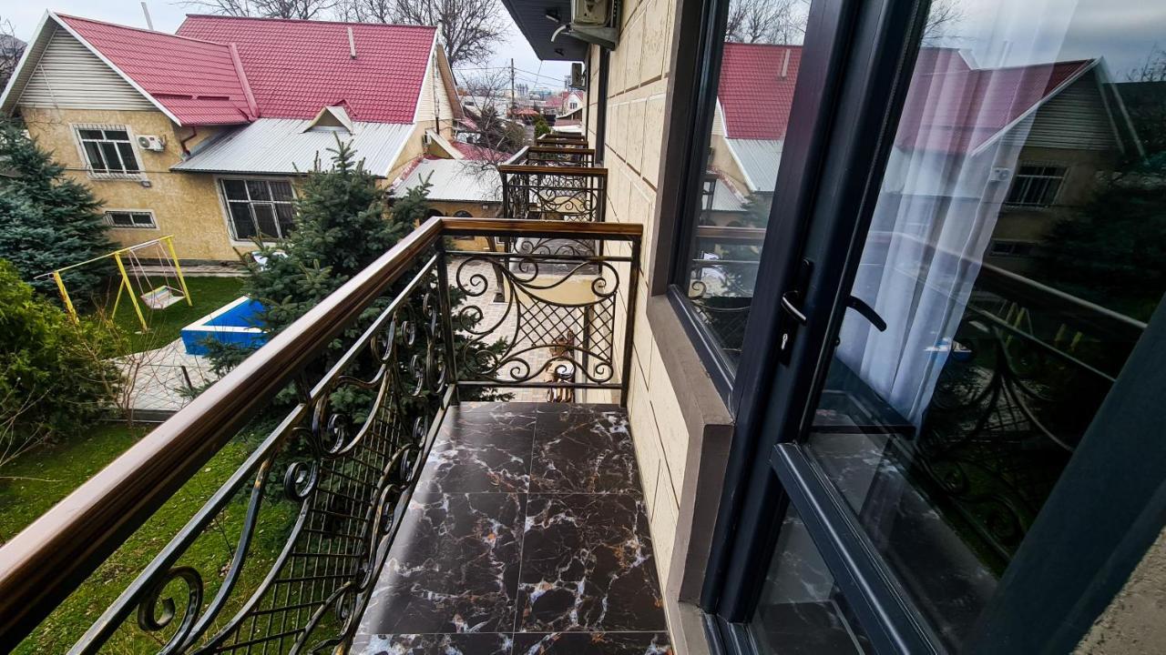 Dosman Hotel Bishkek Luaran gambar