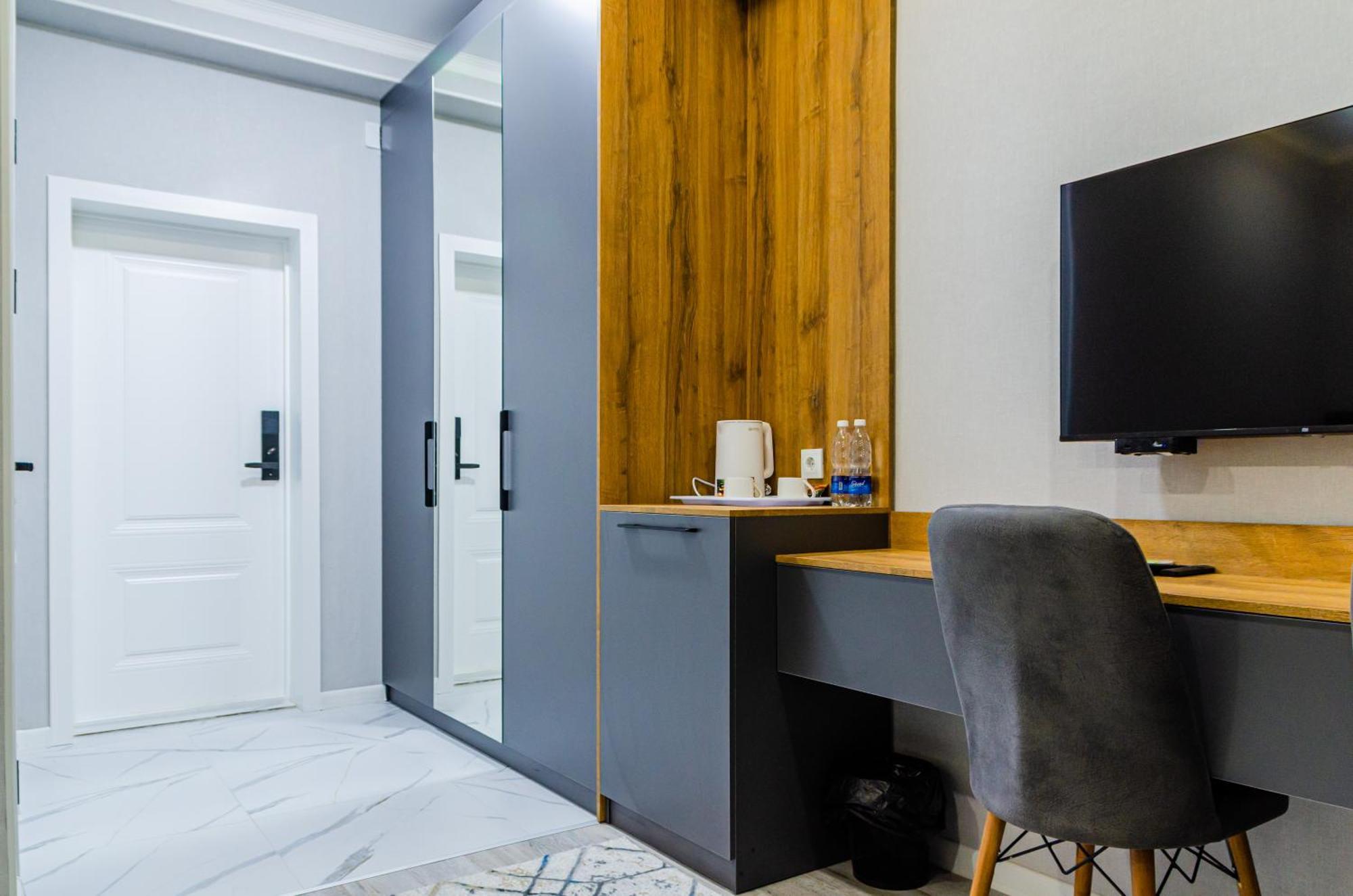 Dosman Hotel Bishkek Luaran gambar